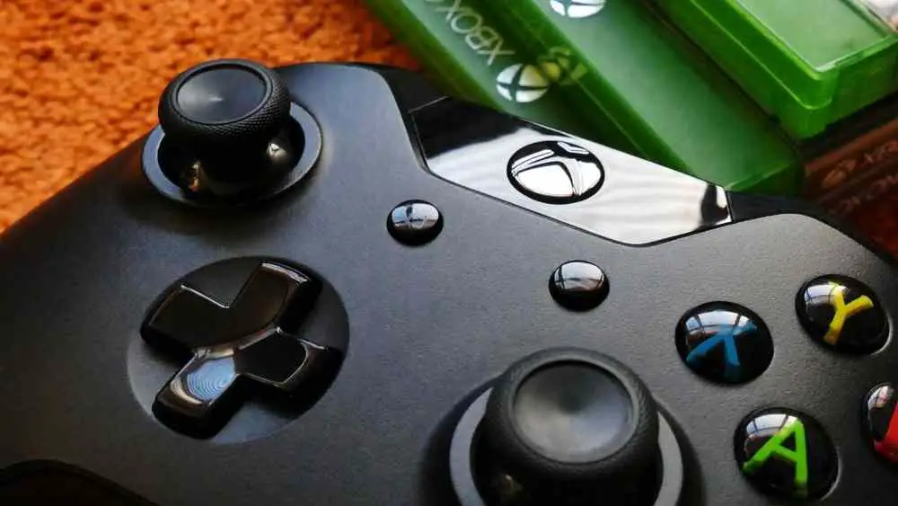 picture of a Xbox gaming console